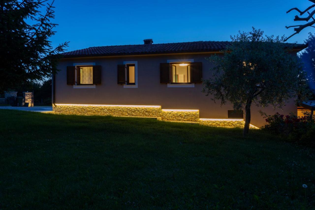 Villa Krizanci Žminj Exterior foto