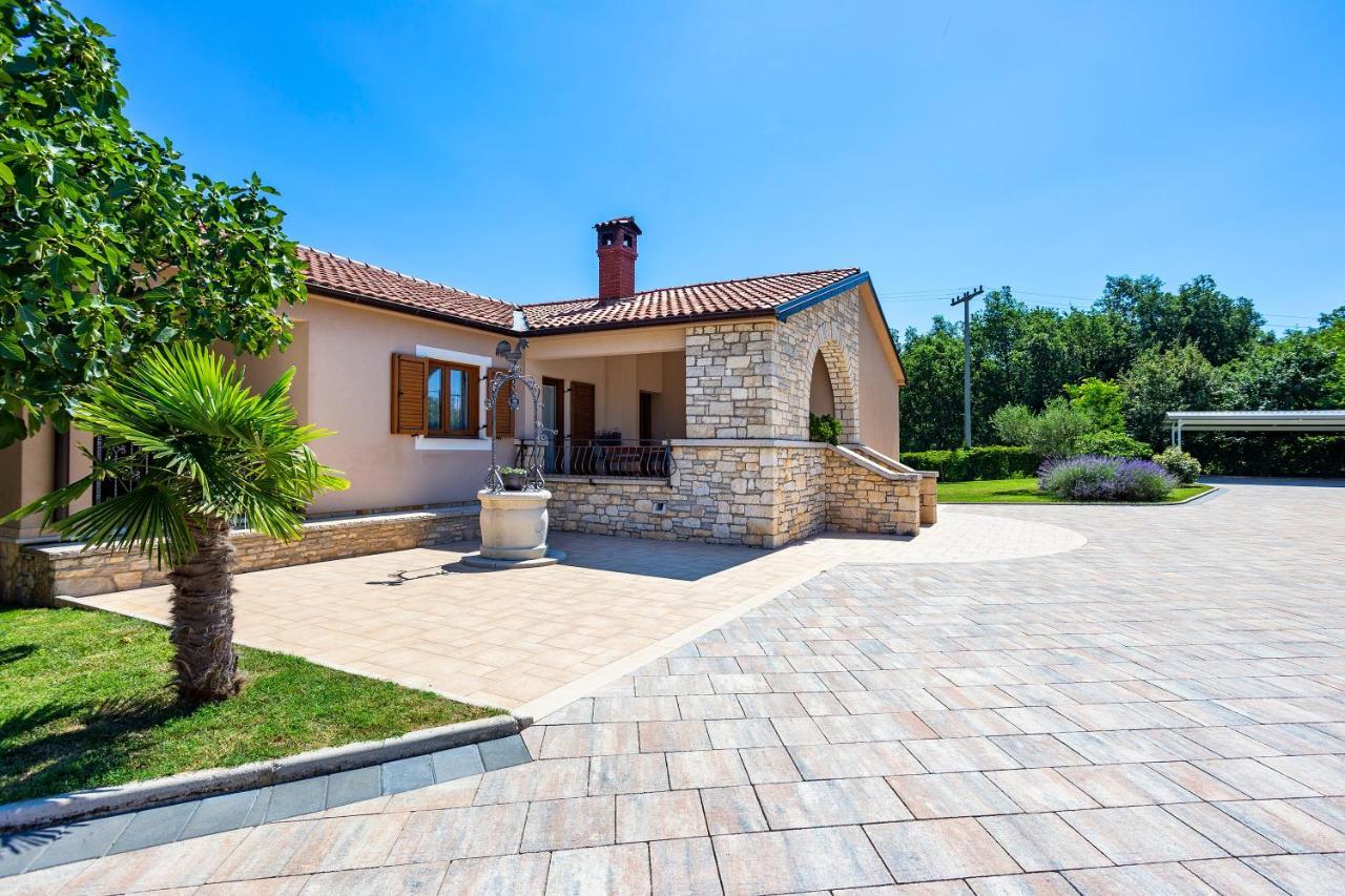 Villa Krizanci Žminj Exterior foto